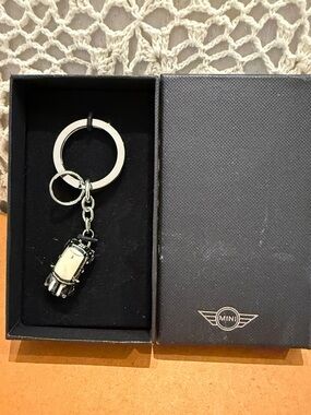 MINI Cooper Car Keychain - Black & Silver
